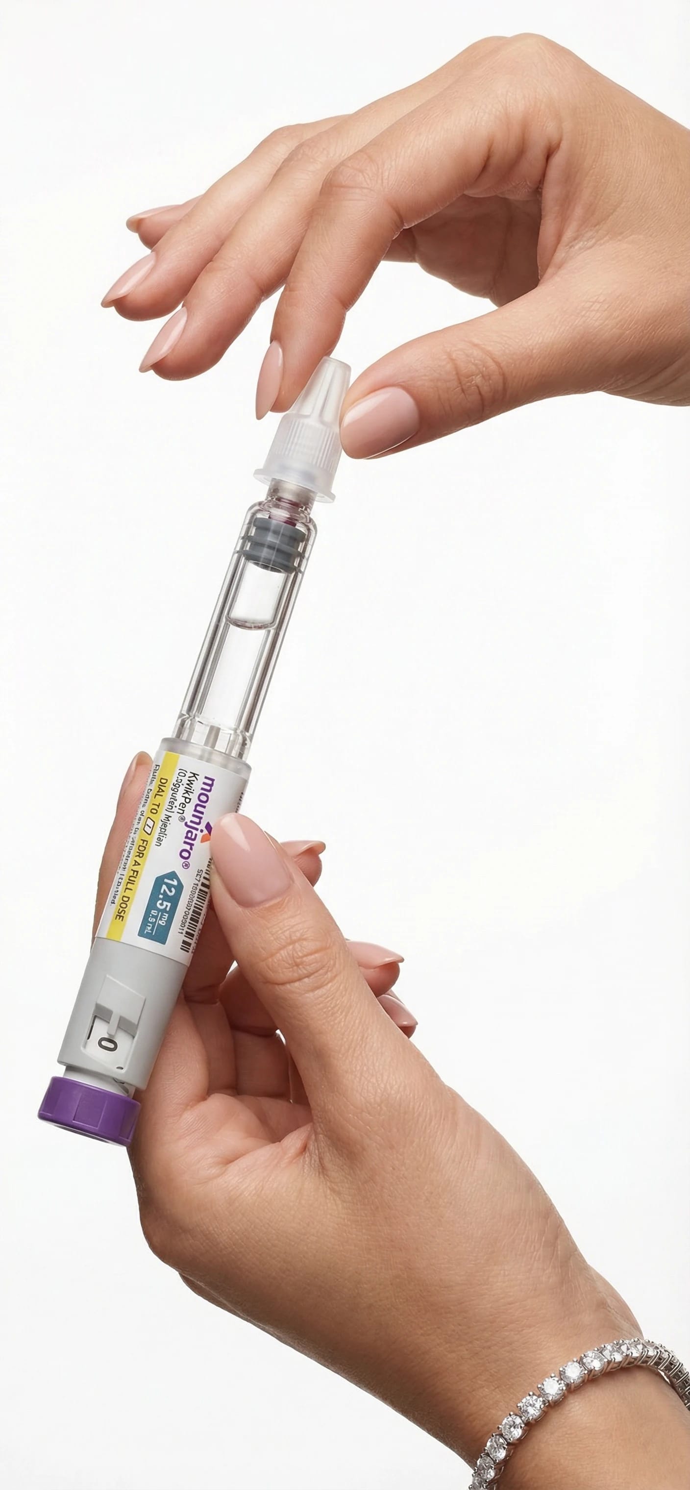 Крок П3 — приєднання голки до Mounjaro KwikPen: притиснути і закрутити до упору, тирзепатід